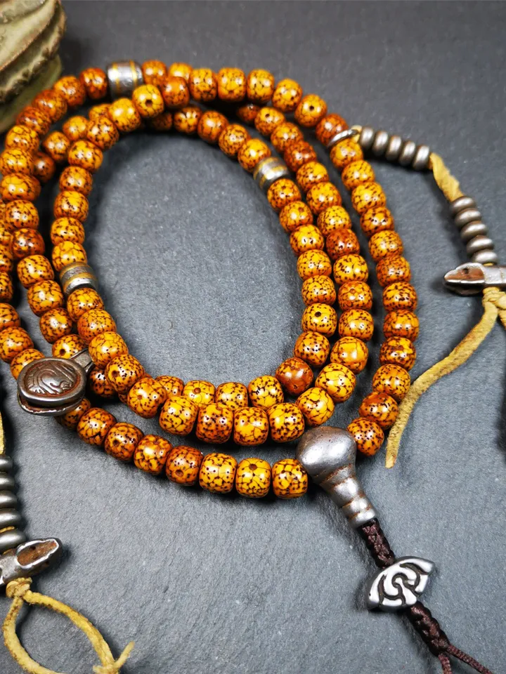 Gandhanra 108 Tibetan Lotus Seed Beads Mala,Prayer Beads Necklace,Rosary Beads for Meditation,Diameter 0.32&quot;, Circumference 30&quot;