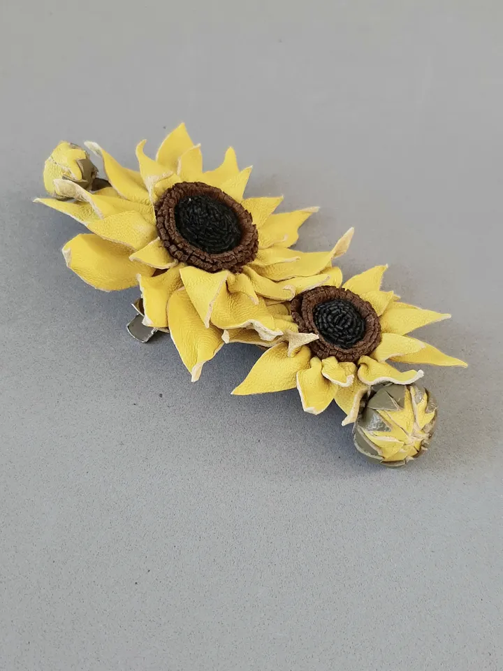 Leather necklace sunflower for her , 3rd anniversary gift for wife, Leather women's jewelry