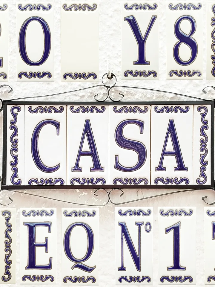 Ceramic letters and numbers 11cm (4.3") for the wall - Hand-glazed in Spain - "AZUL-CLASICA" models - Ceramic letters number -