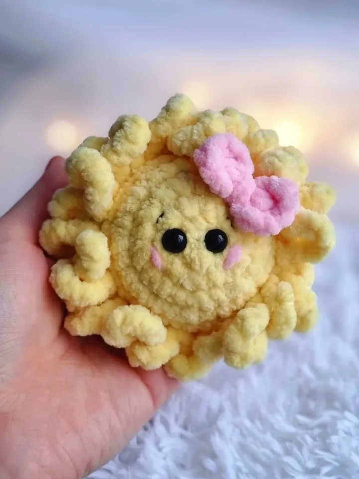 Crochet sun pattern. Amigurumi sun pattern. Crochet sunbeam pattern. Crochet sunshine pattern