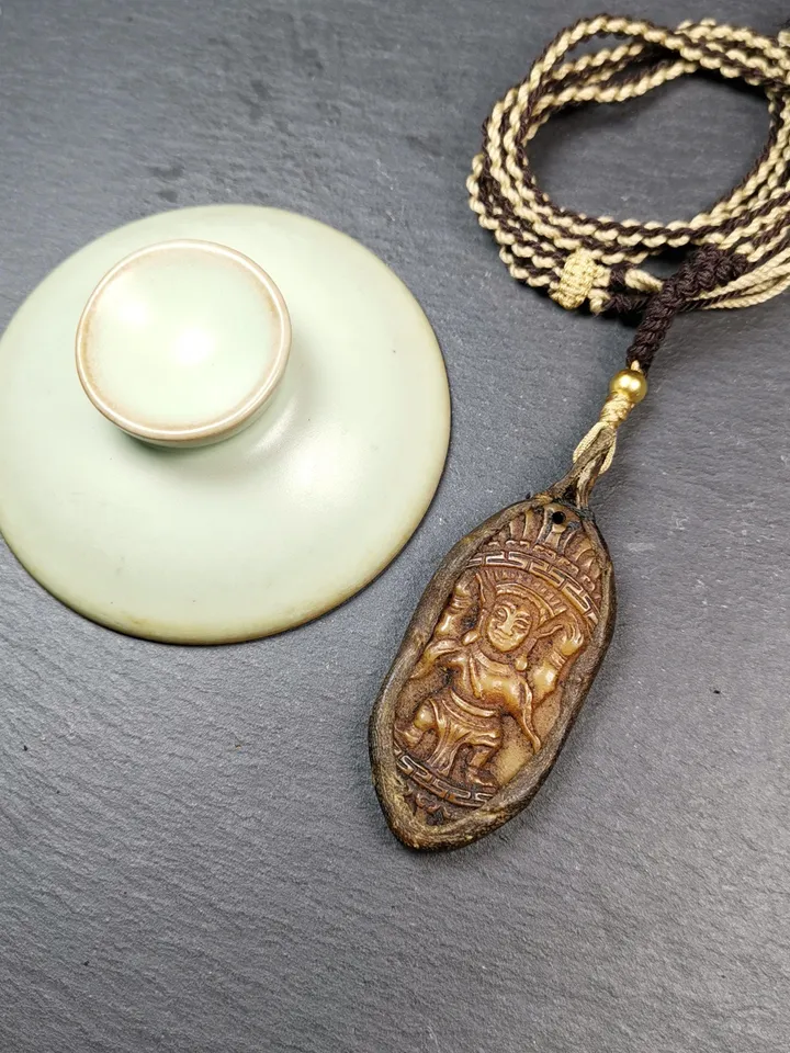 Mysterious Tibetan Buddha Statue Amulet,Gandhanra Old Tibetan Yak Bone Carved Pendant,70×29mm