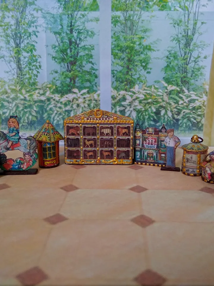 Set of little things for a dollhouse. Dollhouse miniature.1:12 scale.