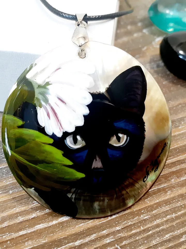 Beautiful Pendant"BlackCat" Mother-of-pearl miniature Hand-painted Russian jewelry magic of painting Art gift Fedoskino Abalone shell