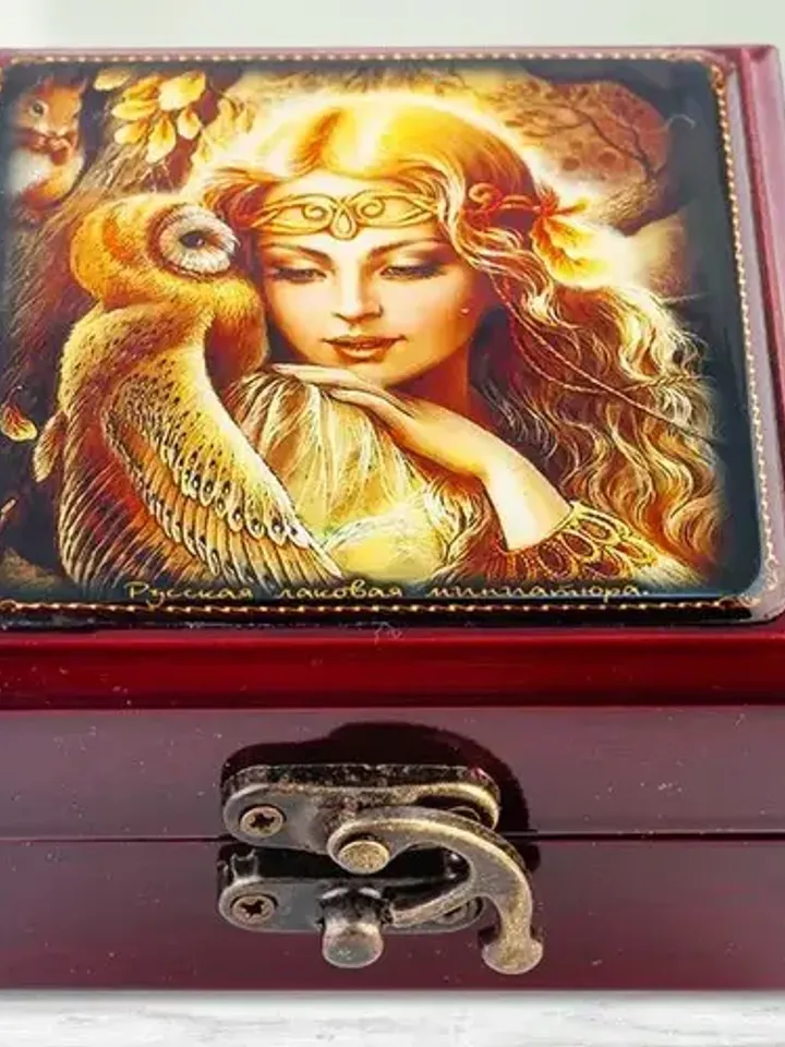 Jewelry Box "Girl with an Owl"