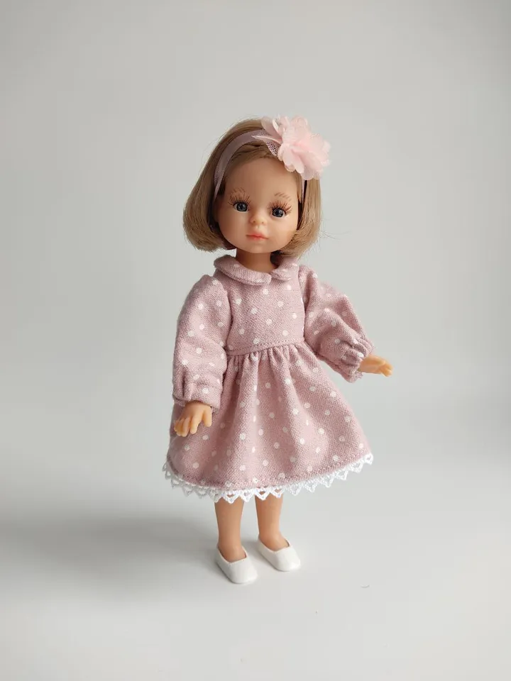 PDF sewing pattern for Paola Reina dolls.