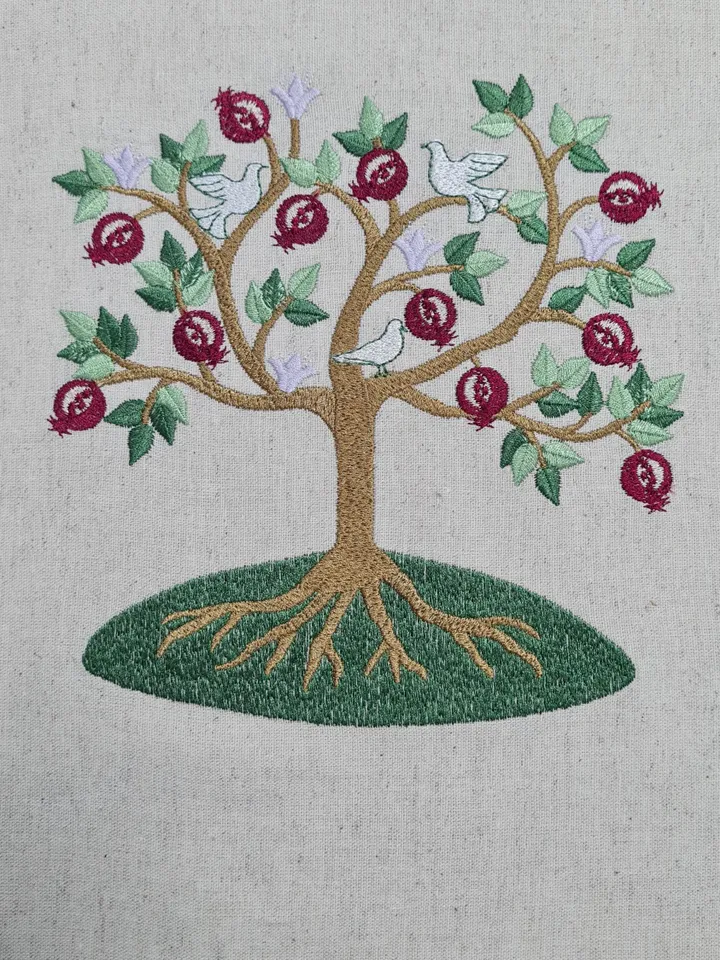 Machine embroidery design “Magic tree” for art therapy