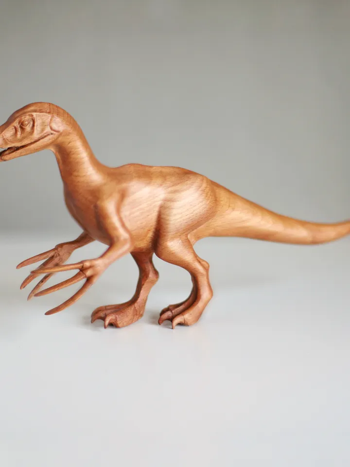 Wooden dinosaur Therezinosaurus, wooden hand carved sculpture