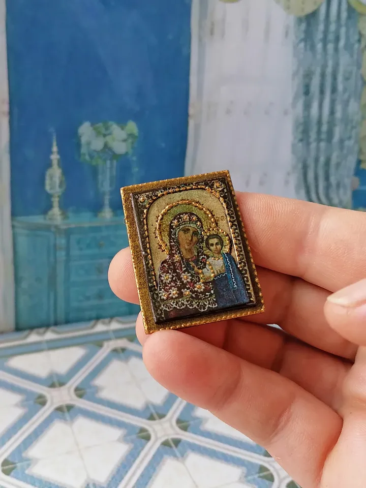 Miniature icon. Christmas icon.1:12 scale.Dollhouse miniature. Christmas. 1:12.Handmade.