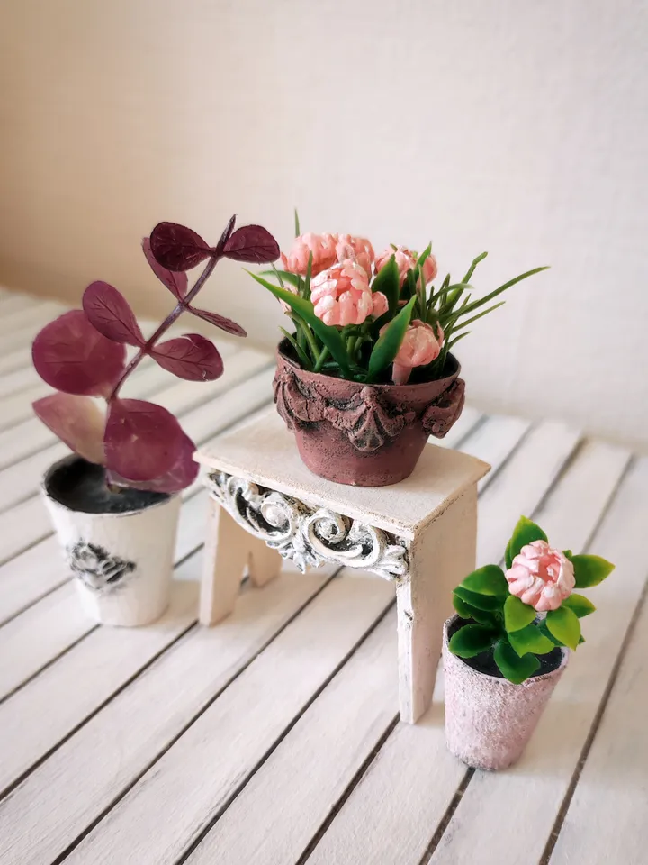Miniature Potted House Plants with Shelf for Dolls and Dollhouses 1/6 Scale