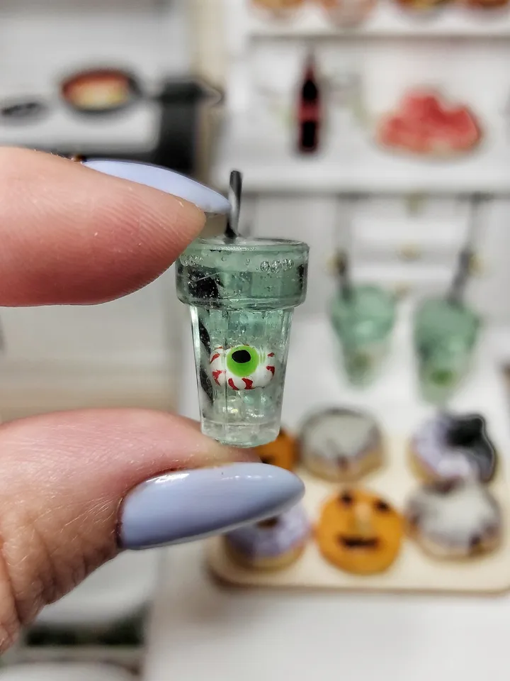 Realistic halloween lemonade for dolls, Halloween gifts, halloween decor, miniature halloween, dollhouse miniature