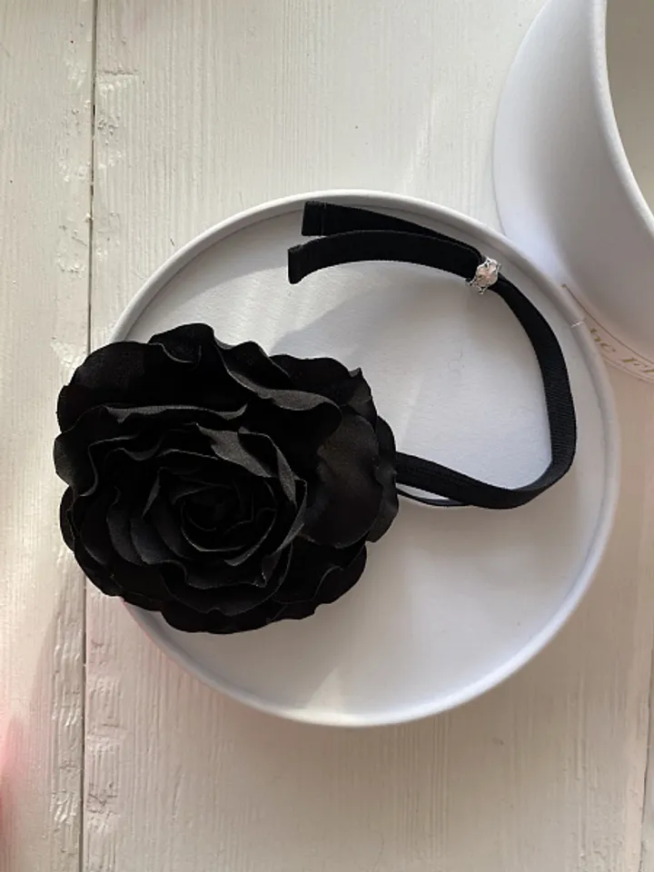 Choker brooch "Rosalia"