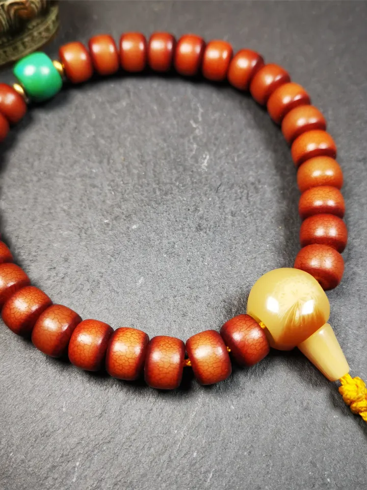 Gandhanra Handmade Tibetan Bracelet Mala,Handhold Prayer Beads,30pcs Corypha Linn Seed Beads,Diameter 0.4&quot;, Circumference 10&quot;