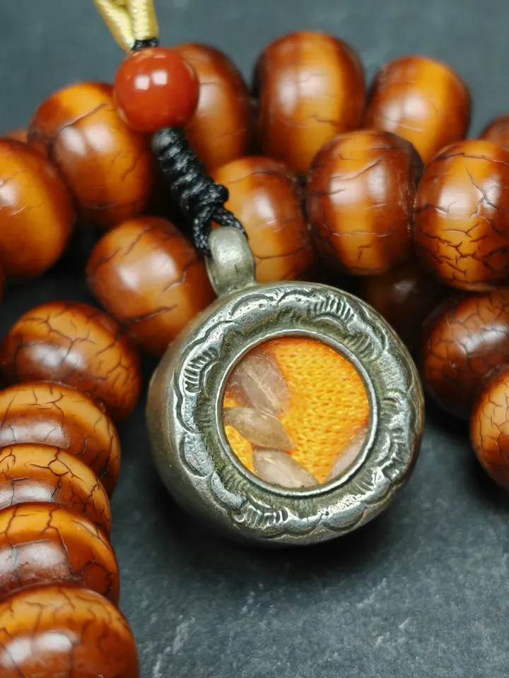 Gandhanra Antique Handmade Gau Ghau Shrine, Mini Tibetan Buddhist Altar Amulet Pendant