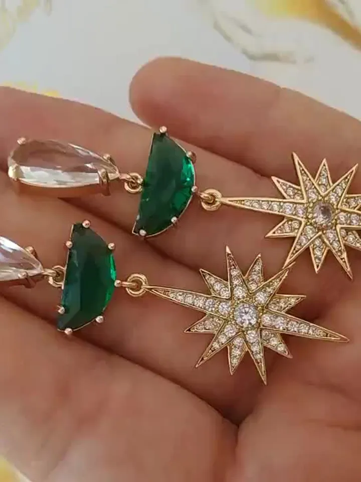 Art Deco Gold Star Wedding Earrings, Emerald Green Statement Bridal Earrings, Celestial Earrings, Boho Bridal Earrings, Statement Jewelry