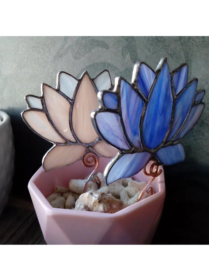 Flower suncatcher, Lotos, Pink lotos flower, nature Stained glass, Glass plant, Stained glass flower, Garden art