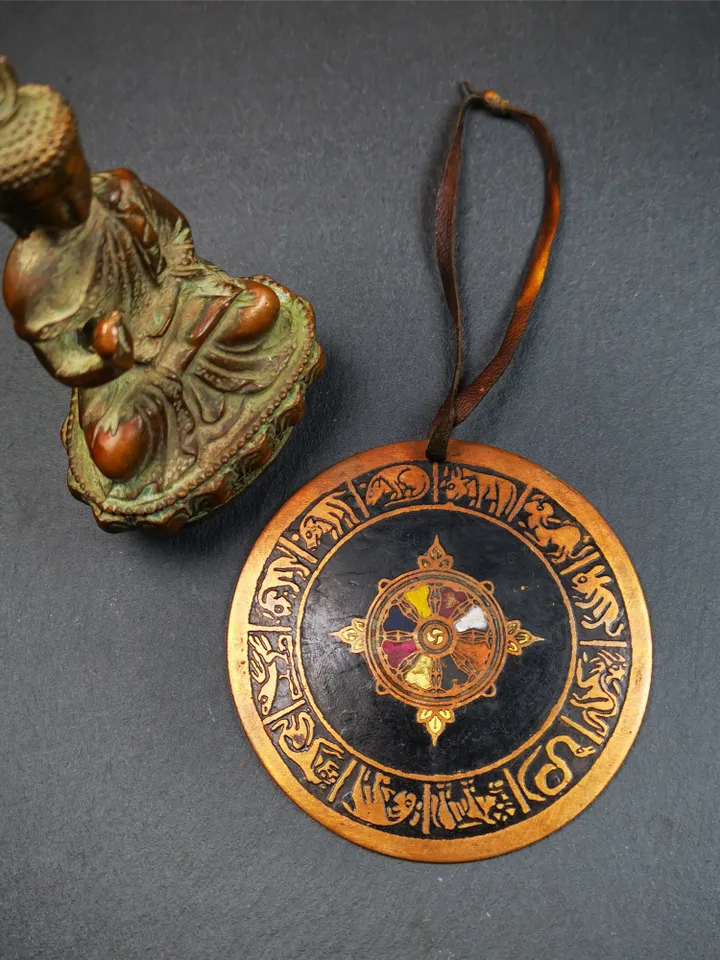 Gandhanra Handmade Tibetan Budhist Amulet Plate,Prayer Wheel,Dharma Chakra,2.95&quot;