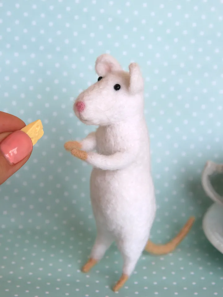 Needle felting Tutorial Felt Mouse Pattern Pet Plush Needle Felted Mouse Books Kawaii Plush Animals Wool felting Craft Felt Animals Pattern