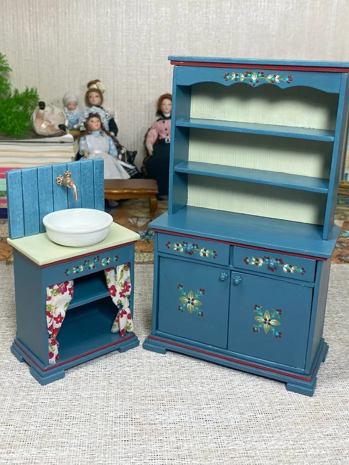 Kitchen furniture for a dollhouse. 1:12. Furniture for dolls. Doll miniature.