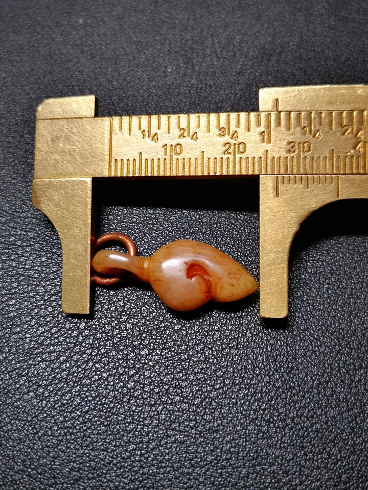 Gandhanra Tibetan Shankha Amulet,Yak Bone Carved Conch Bead Counter Clip Pendant for Mala, Prayer Bead Accessories