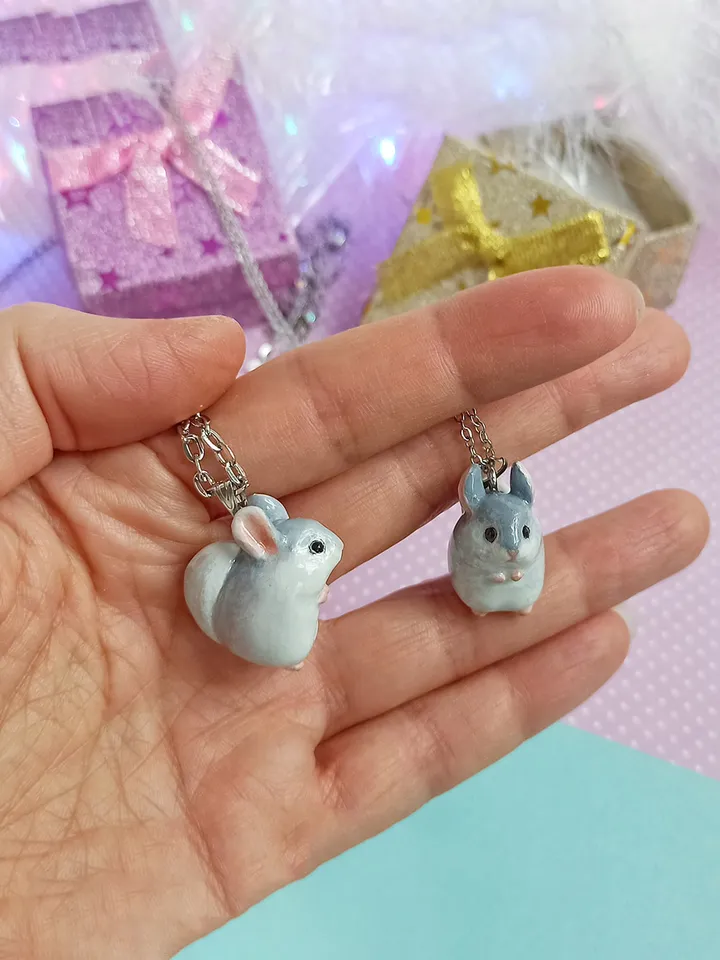 a Chinchilla necklace light gray (US discount)