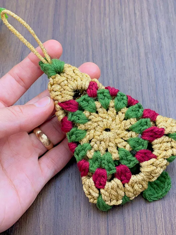 Crochet Granny Square Christmas Tree Ornament Pattern PDF, Vintage-Inspired Crochet Ornament Pattern for Holiday Decor