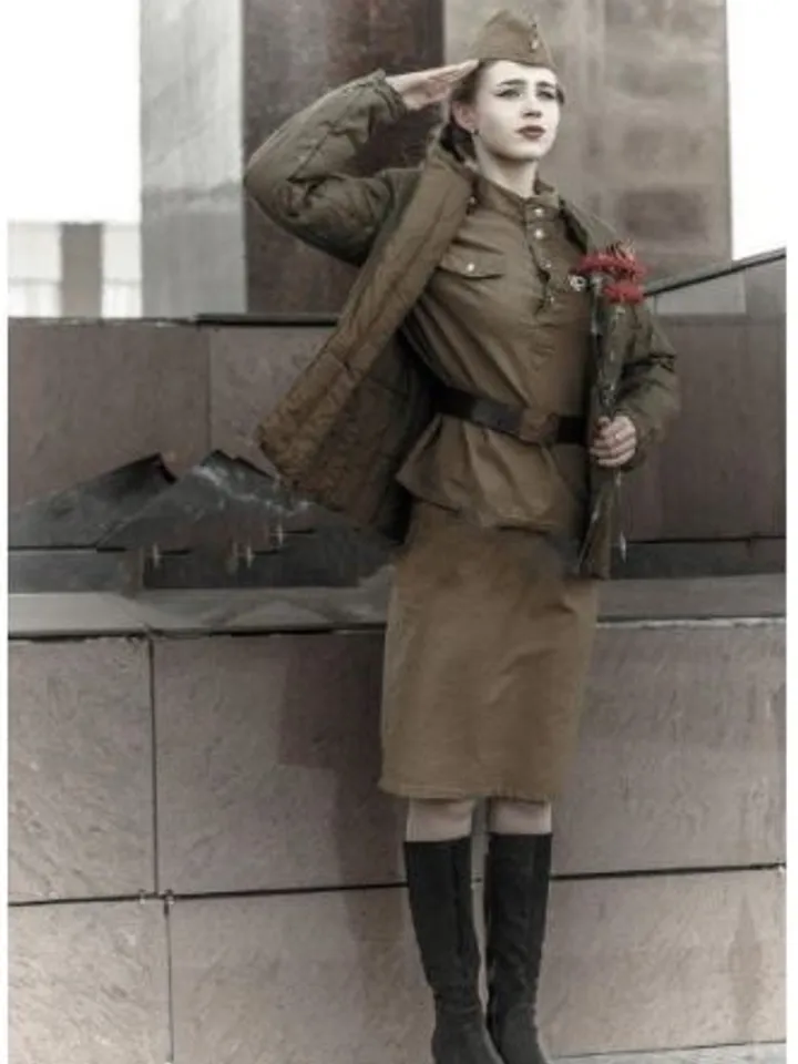 Military Surplus Excellent 1 Female Skirt of the 1943 Model