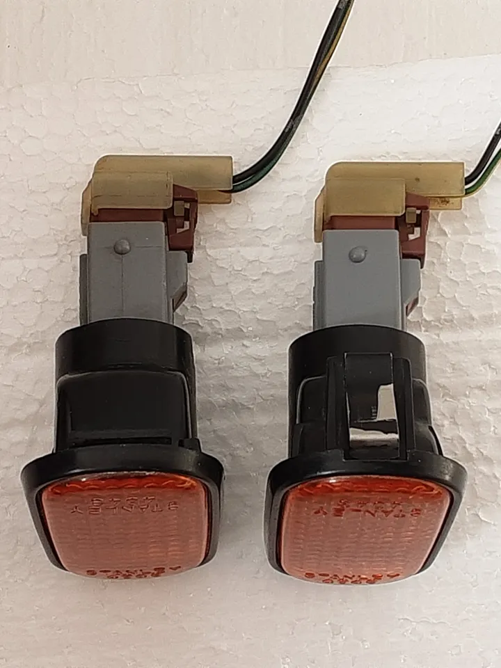 JDM HONDA ( INTEGRA DC2,DB8,Type-R, CIVIC EG6,EG9, DELSOL CRX) AMBER SIDE MAKER