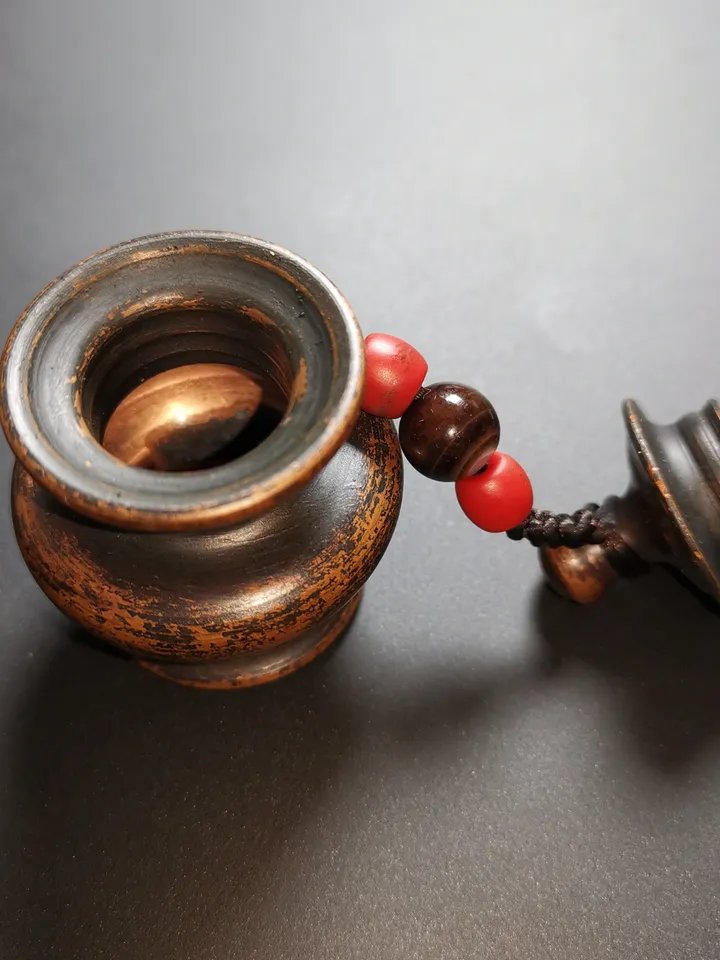 Gandhanra Vintage Mini Copper Jar with Lid,Handmade in Tibet, for Collectibels and Ornament