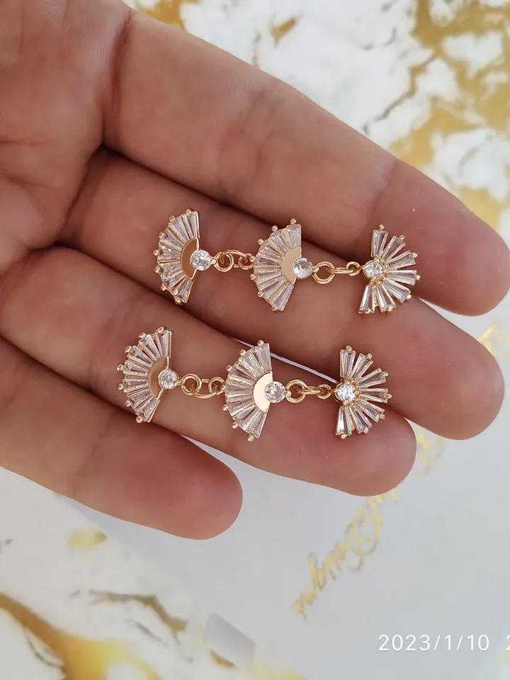 Art Deco Wedding Earrings, Bridal Statement Earrings, Vintage Wedding Jewelry, Fan Earrings, Champagne Gold Swarovski Crystal Bridal Jewelry