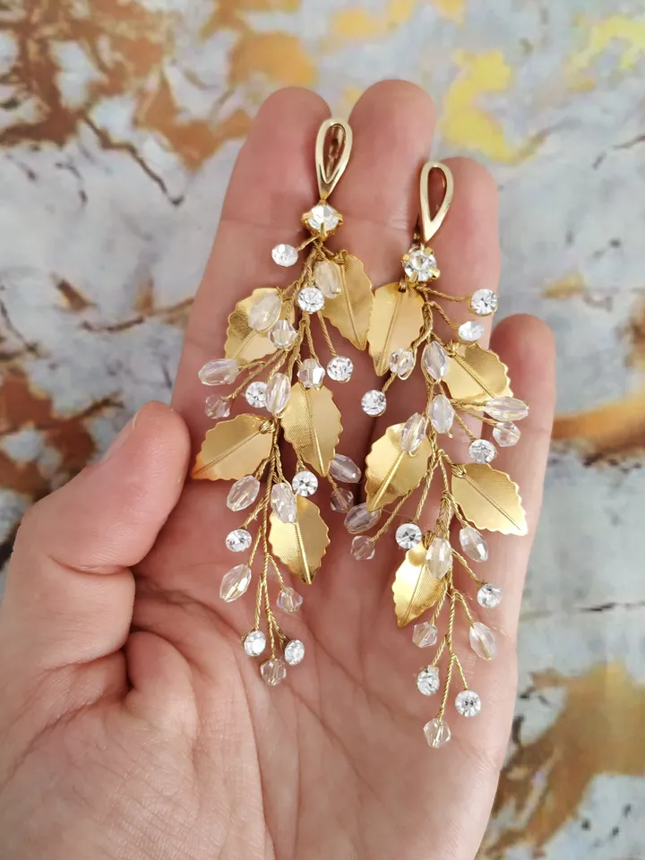 Swarovski Crystal Wedding Earrings Statement Leaf Floral Bridal Earrings Gold Bohemian Jewelry Long Boho Earrings Chandelier Bridal Earrings
