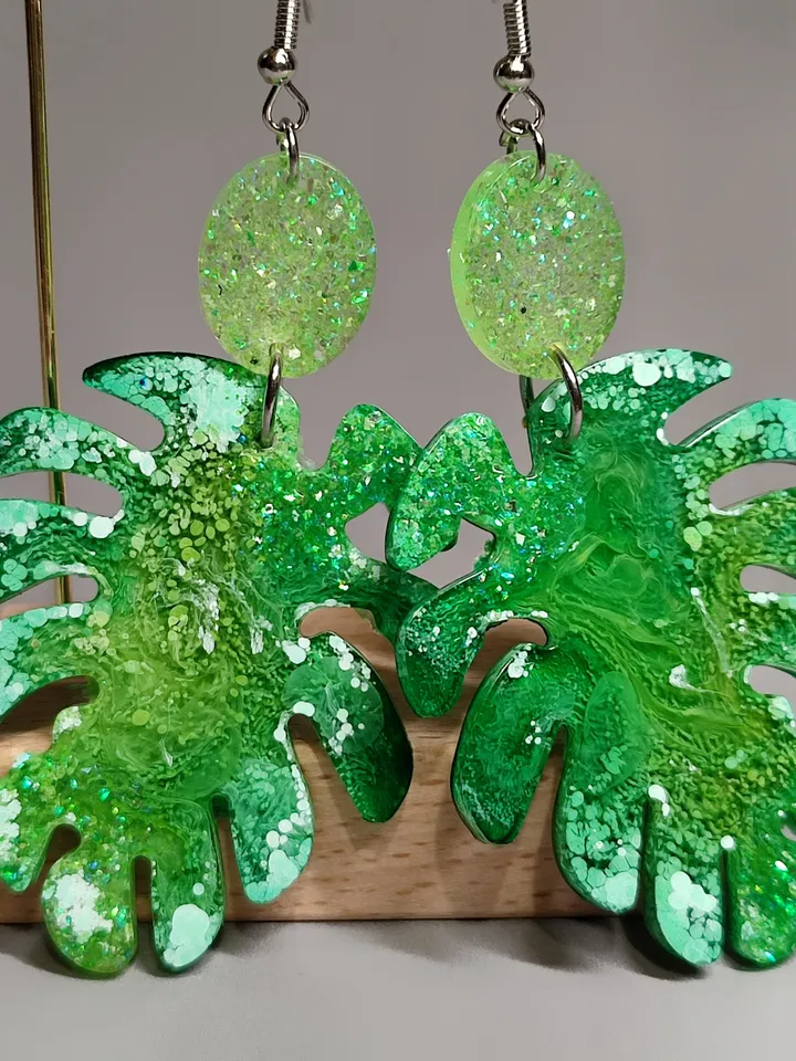Monstera leaf earrings, green colored earrings