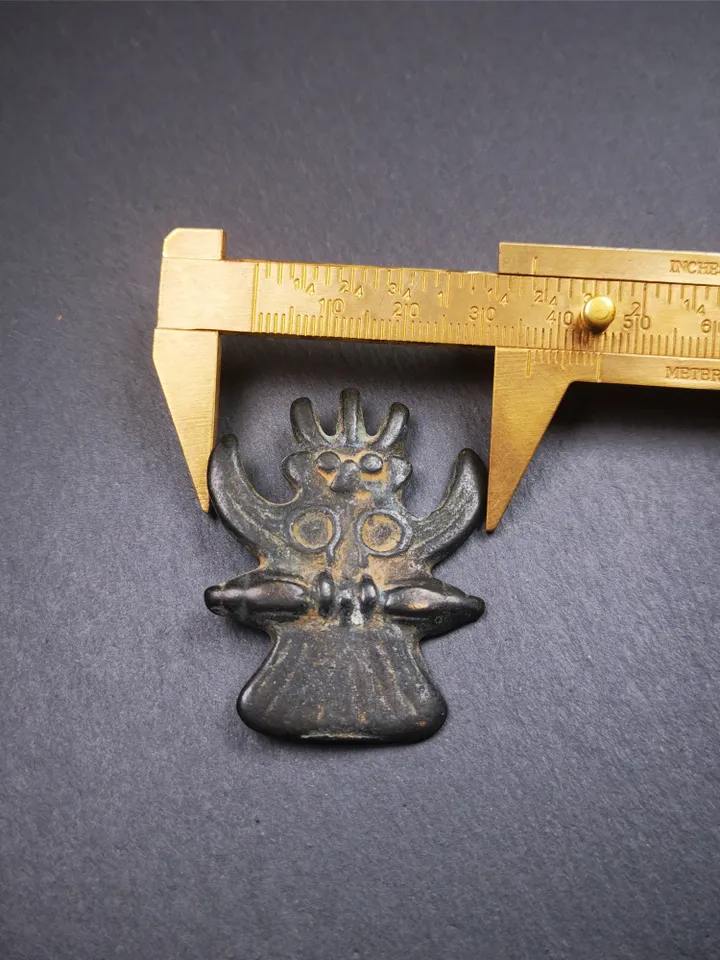 Gandhanra Antique Tibetan Buddhist Amulet Pendant - Garuda - The Golden-Winged Bird, Crafted from Thokcha,Size 1.8" * 1.4"