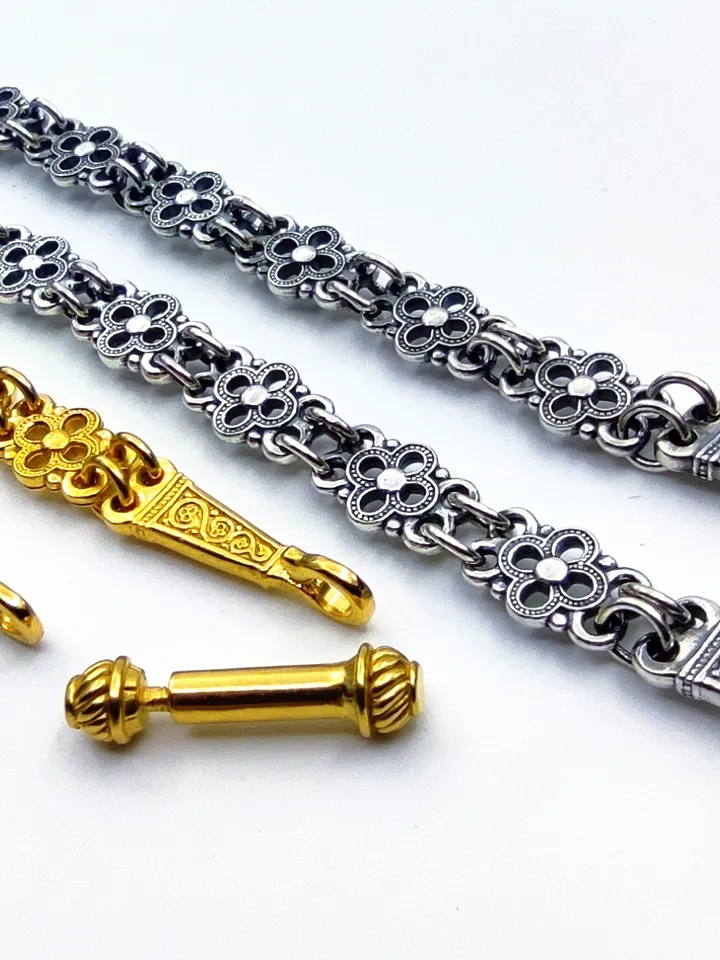 Beautiful chains with a convenient adapter
