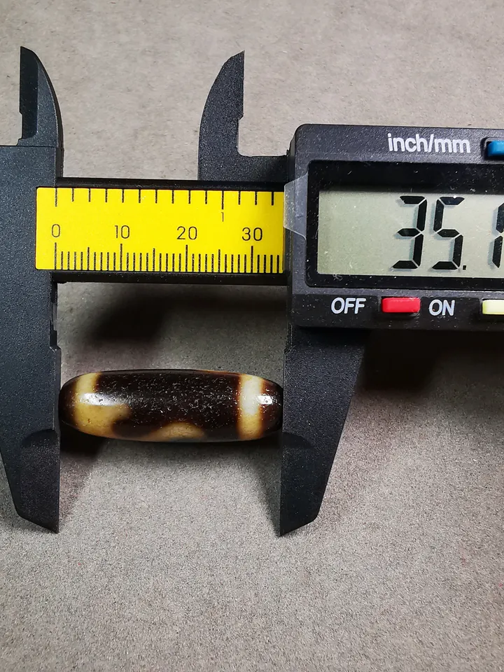 Gandhanra Tibetan RUI Dzi Bead,Tibetan Chung,Wealth Amulet,Small Size 35*11 mm
