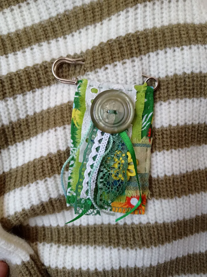Textile Brooch Kilt Pin