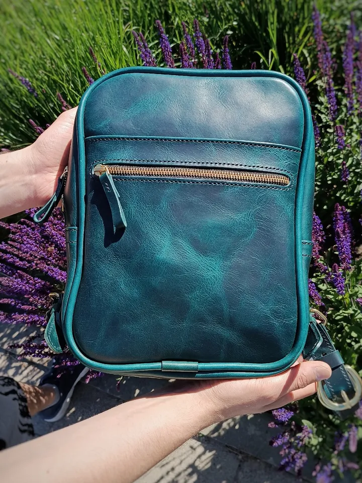 Leather pattern of a city backpack - pattern of a leather backpack - Download PDF