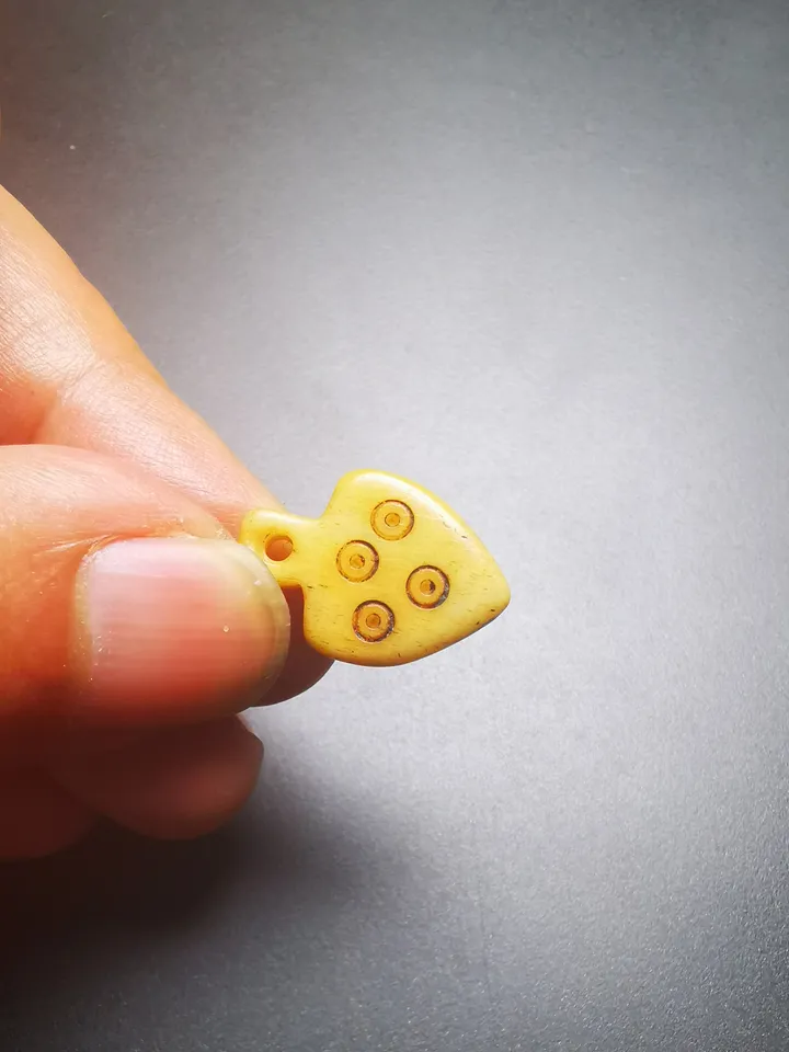 Bone Carved Nubro Pendant,Mani Jewel/Wish-Fulfilling Cintamani,for Mala,Prayer Beads Accessories,Gandhanra Tibetan Amulet