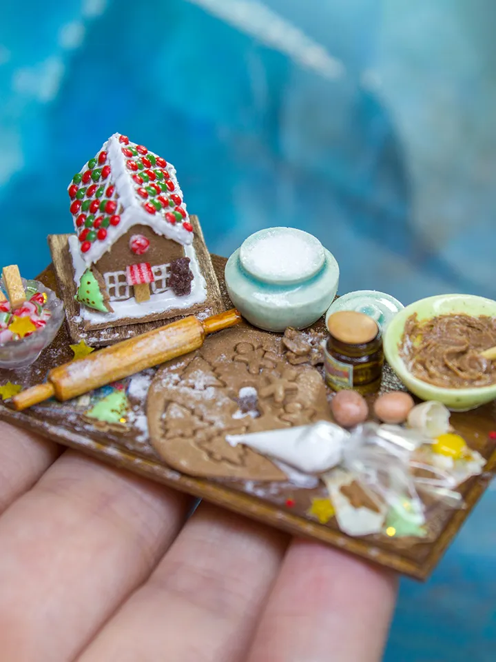 MINIATURE gingerbread house kit on a board 3