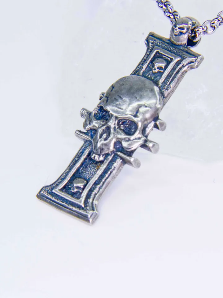 Inquisition Insignia Pendant with Skull