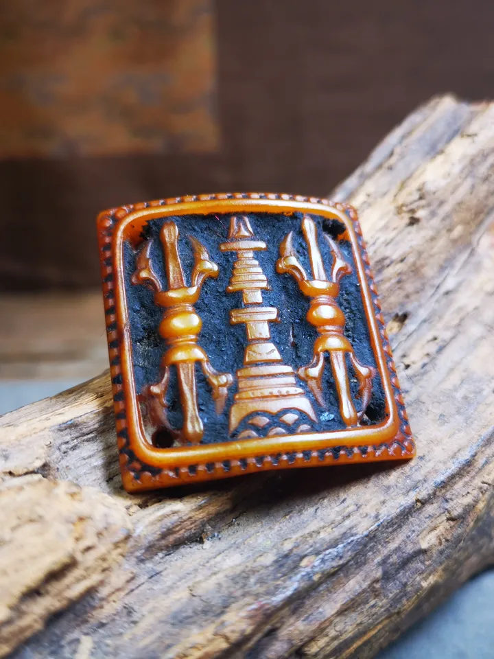 Gandhanra Yak Bone Carved Vajra Stupa Amulet Badge, Tibetan Buddhist Pagoda Pendant