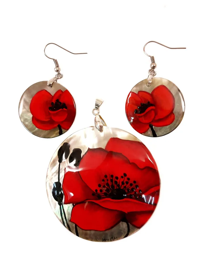 Handmade jewelry sets: Red Poppy Flower • Elegant painted mother of pearl pendant and lightweight shell earrings • Graceful gift for her