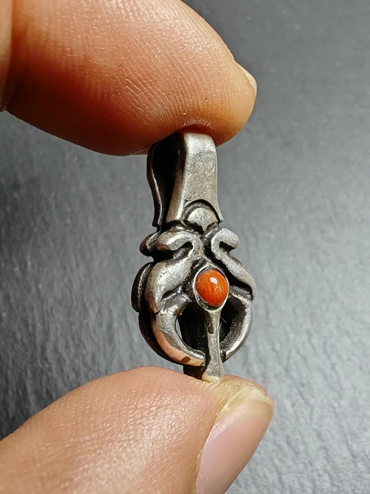 Gandhanra Vintage Tibetan Sterling Silver Bhum Counter Clip for Mala Necklace,Traditional Cintamani Shape,Uniqe Prayer Bead Accessories