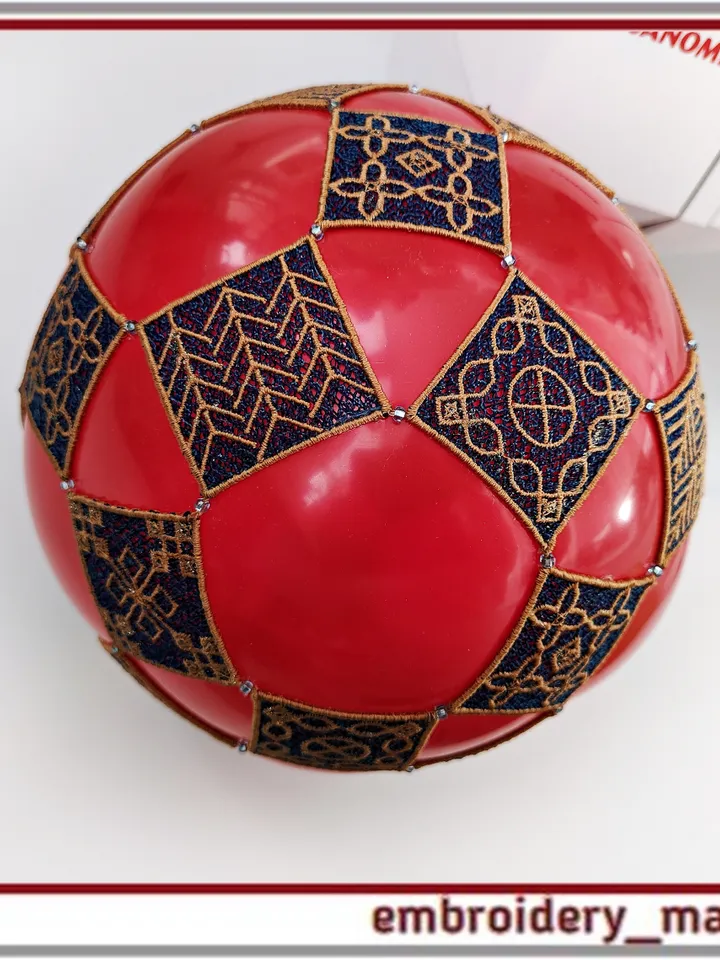 In the hoop embroidery design FSL ornament for Christmas ball by Embroidery Manavi 05