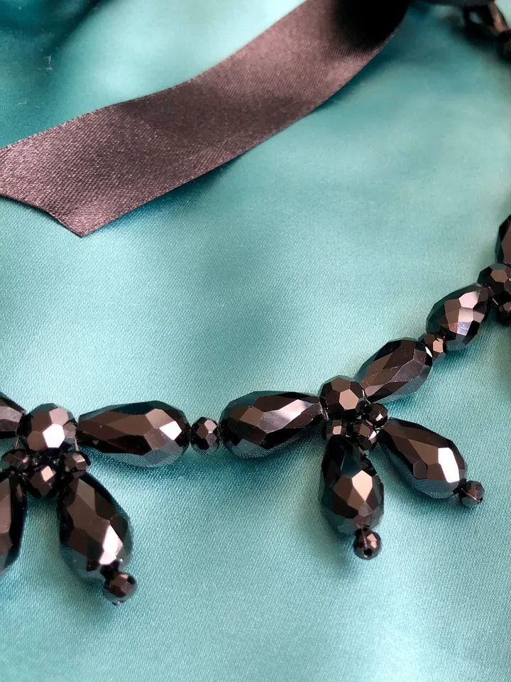 Beaded Flower & Ribbon Necklace