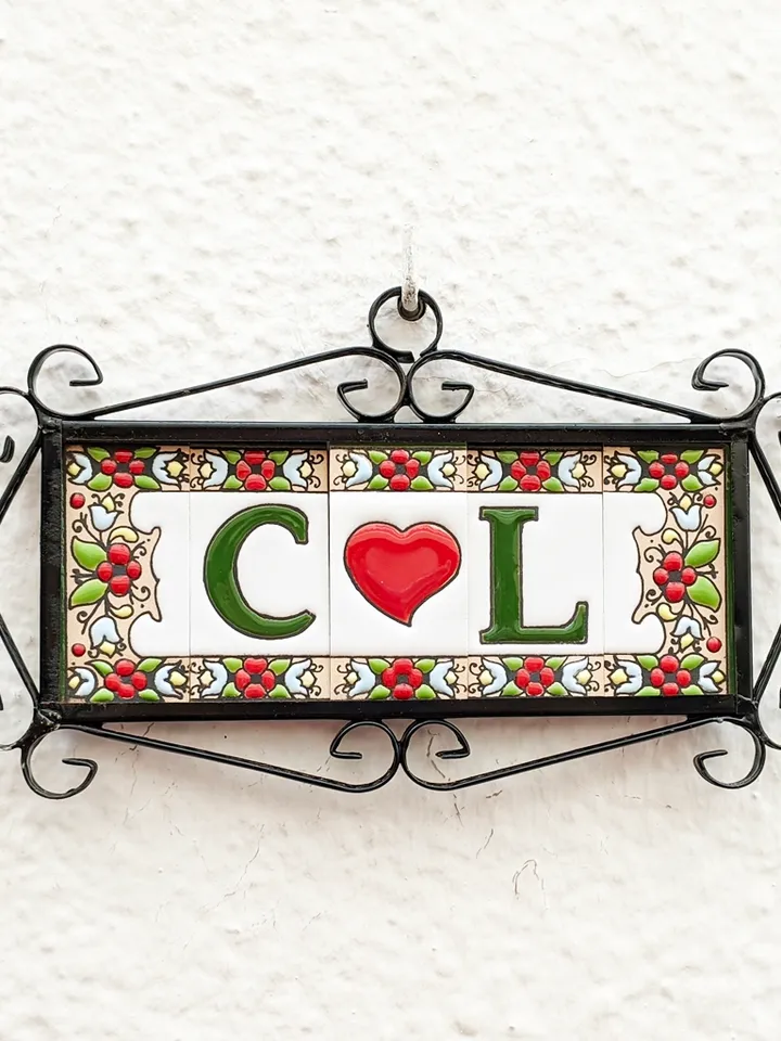 Ceramic letters and numbers 7.5cm. (3") for the wall - Hand-glazed in Spain - "ESCUDILLER-Verde" models - Ceramic letters number -
