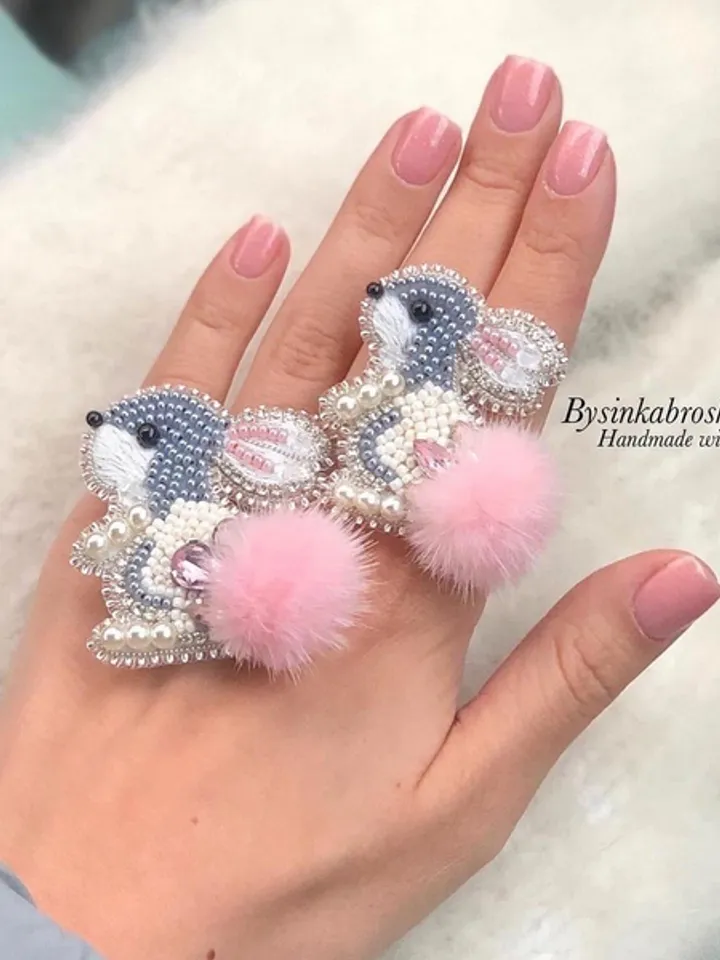 Rabbit brooch/handmade brooch/gift for her/handmade jewelry