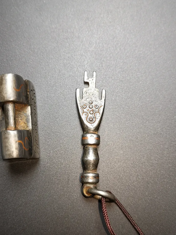 Gandhanra Handmade Antique Design Iron Padlock Amulet From Tibetan, Prefect Mini Lock for Home Decor / Suitcase