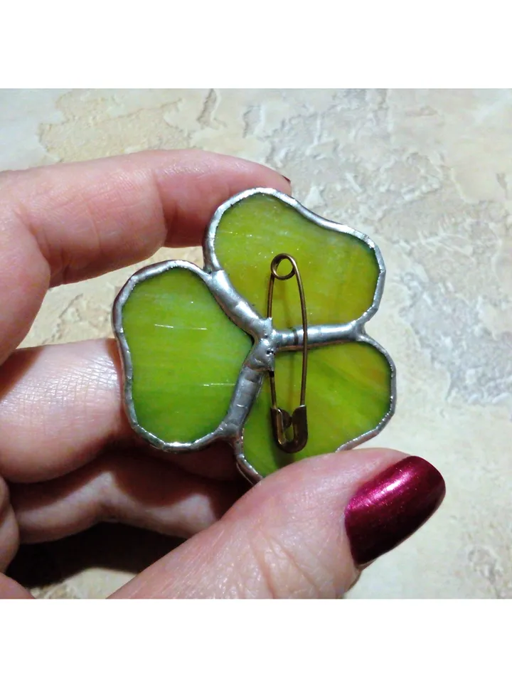 Shamrock brooch, st patricksday, trefoil, Irish leaf pin, Clover leaf brooch, lucky clover, St Patrick brooch, trifolium