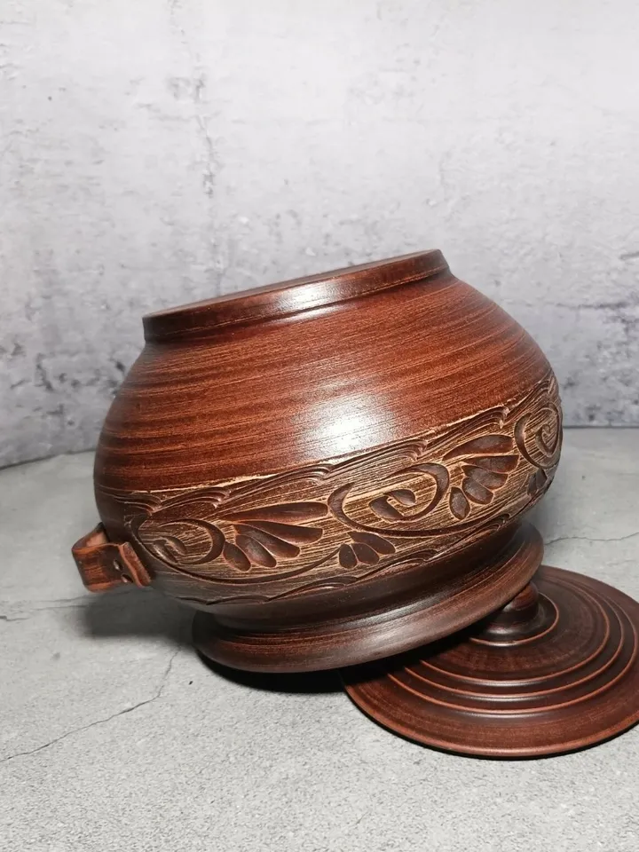 Ceramic casserole Handmade with handles and lid, carved pattern 101.44 fl.oz