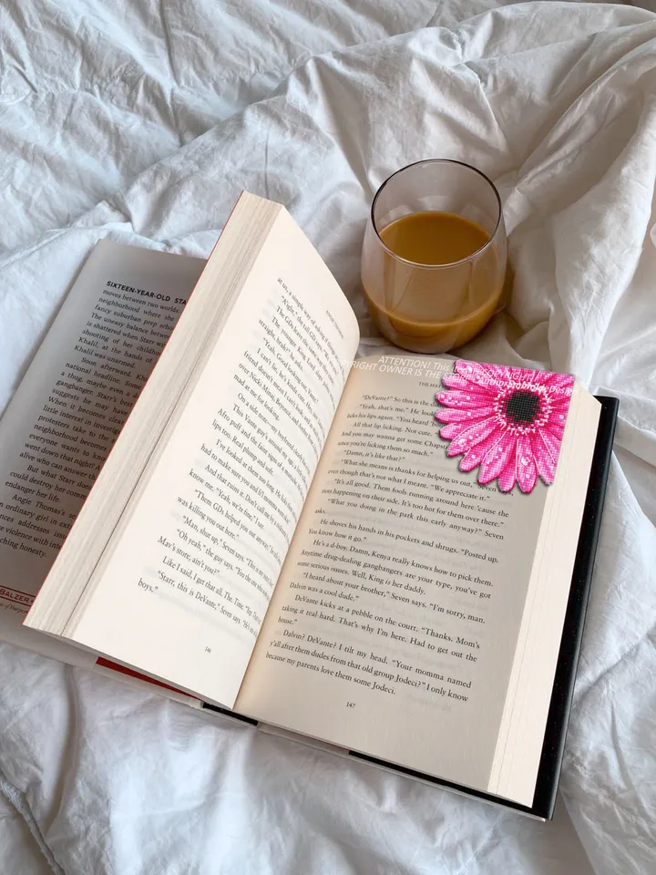 Gerbera Corner bookmark cross stitch pattern PDF download Pink flower cross stitch chart, Flower bookmark for women Floral pattern PDF #B257